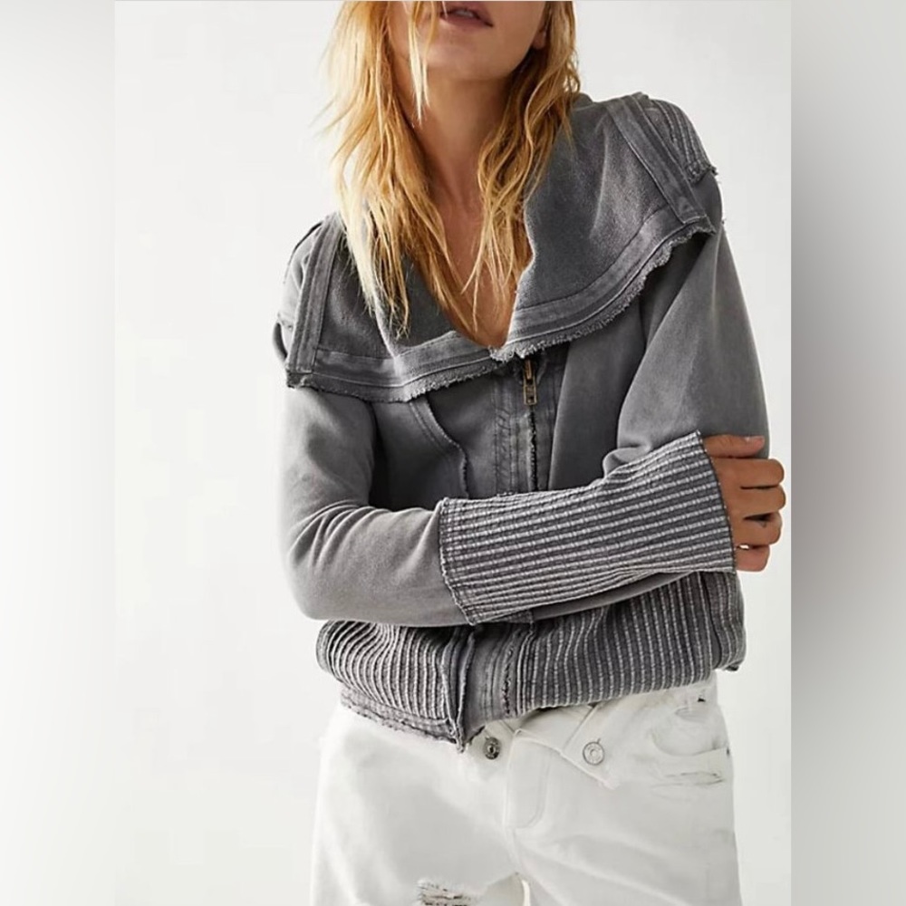 😳NEW FREE PEOPLE HAZEL CARDI/METAL STILETTO